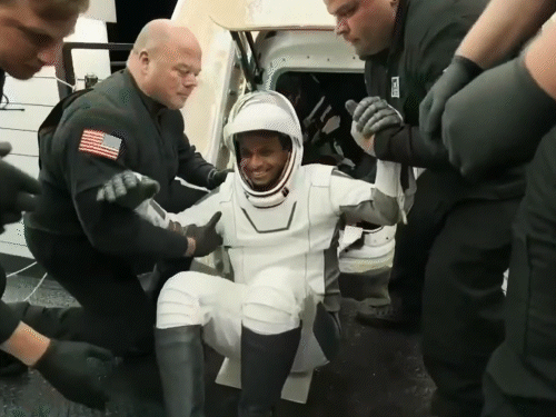Shubhanshu returned from space on 15 July. Landing took place on the banks of California.