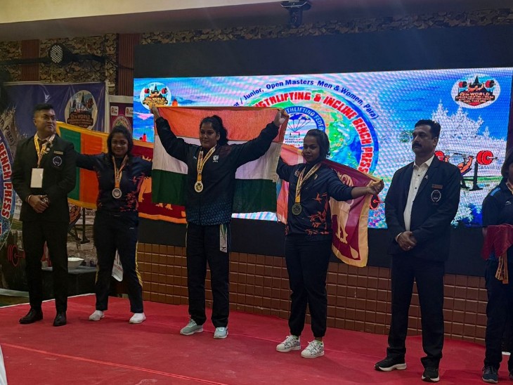 अर्चना बिलोनिया ने थाईलैंड के प्रट्टाया में 16 से 19 जुलाई 2025 तक आयोजित 12वीं वर्ल्ड स्ट्रेंथ लिफ्टिंग व बेंच प्रेस चैंपियनशिप में देश का नाम रोशन किया है।