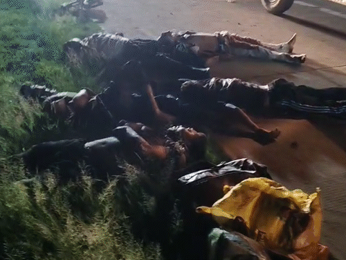 6 people died on the spot in the accident.
