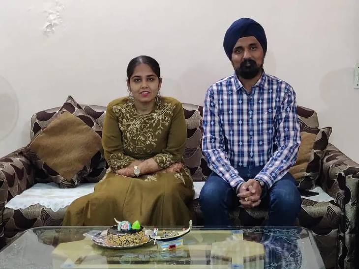 हरप्रीत बेंगलुरु में रहती थीं। पति रॉबी लंदन में नौकरी करते हैं।