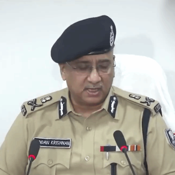 ब्रेस्ट मिल्कपासून दररोज 66 हजार रुपये कमावणारी महिला: चांगल्या गुणांच्या बदल्यात कोचने घेतले विद्यार्थ्यांचे रक्त; जाणून घ्या अशाच 5 मनोरंजक बातम्या ब्रेस्ट मिल्कपासून दररोज 66 हजार रुपये कमावणारी महिला: चांगल्या गुणांच्या बदल्यात कोचने घेतले विद्यार्थ्यांचे रक्त; जाणून घ्या अशाच 5 मनोरंजक बातम्या