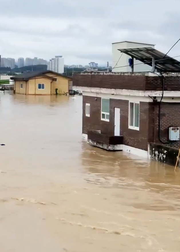 After the flood, the local administration issued an alert to all the residents to go to safe places.