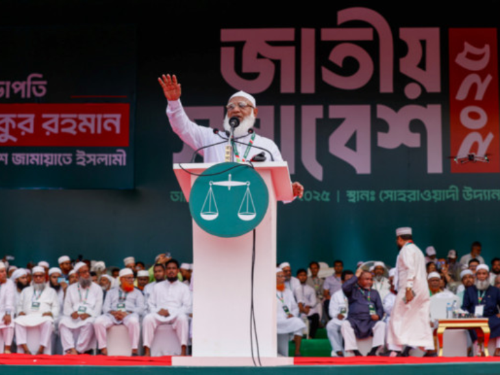 उन्होंने कहा, “2024 का संघर्ष केवल फासीवाद के खिलाफ नहीं है, अब भ्रष्टाचार के खिलाफ भी है। हम युवा शक्ति को एकजुट कर इस लड़ाई को जीतेंगे।”