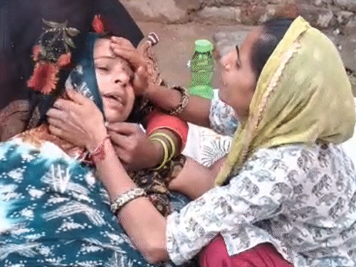 मां भगवती देवी बेटे के जाने के गम में बेसुध हो गईं। वह इंसाफ की मांग करती रहीं।