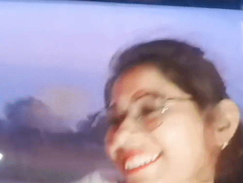 जागेश्वरी साहू और उसके दोस्तों के साथ का रील्स वीडियो भी सामने आया है, जिसमें वह मस्ती करते दिख रही हैं।