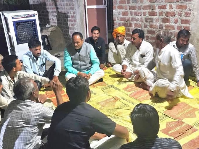 जन अभियान परिषद के उपाध्यक्ष मोहन नागर ने सोमवार को शहीद के परिवार से मुलाकात की
