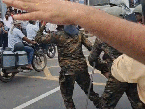 Police personnel were injured in the stone pelting of the protesters. He was immediately taken to a nearby hospital.