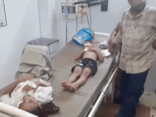 The injured children have been admitted to 100 Shayya Hospital for treatment.