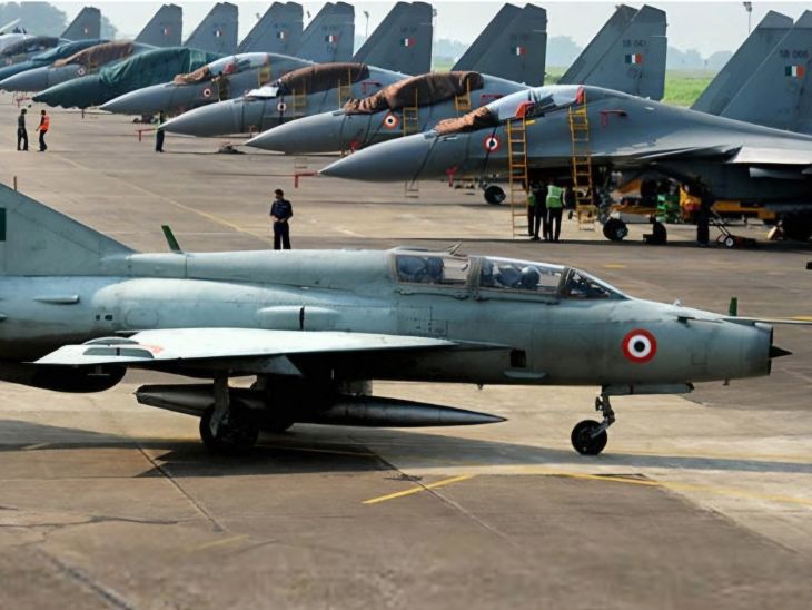 MiG-21 is one of the oldest fighter jets of the Indian Air Force. - Dainik Bhaskar