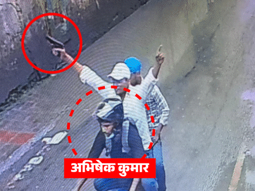 अभिषेक बक्सर का रहने वाला है। वो हॉस्पिटल के नीचे खड़ा था। शूटर के भागने में मदद की।