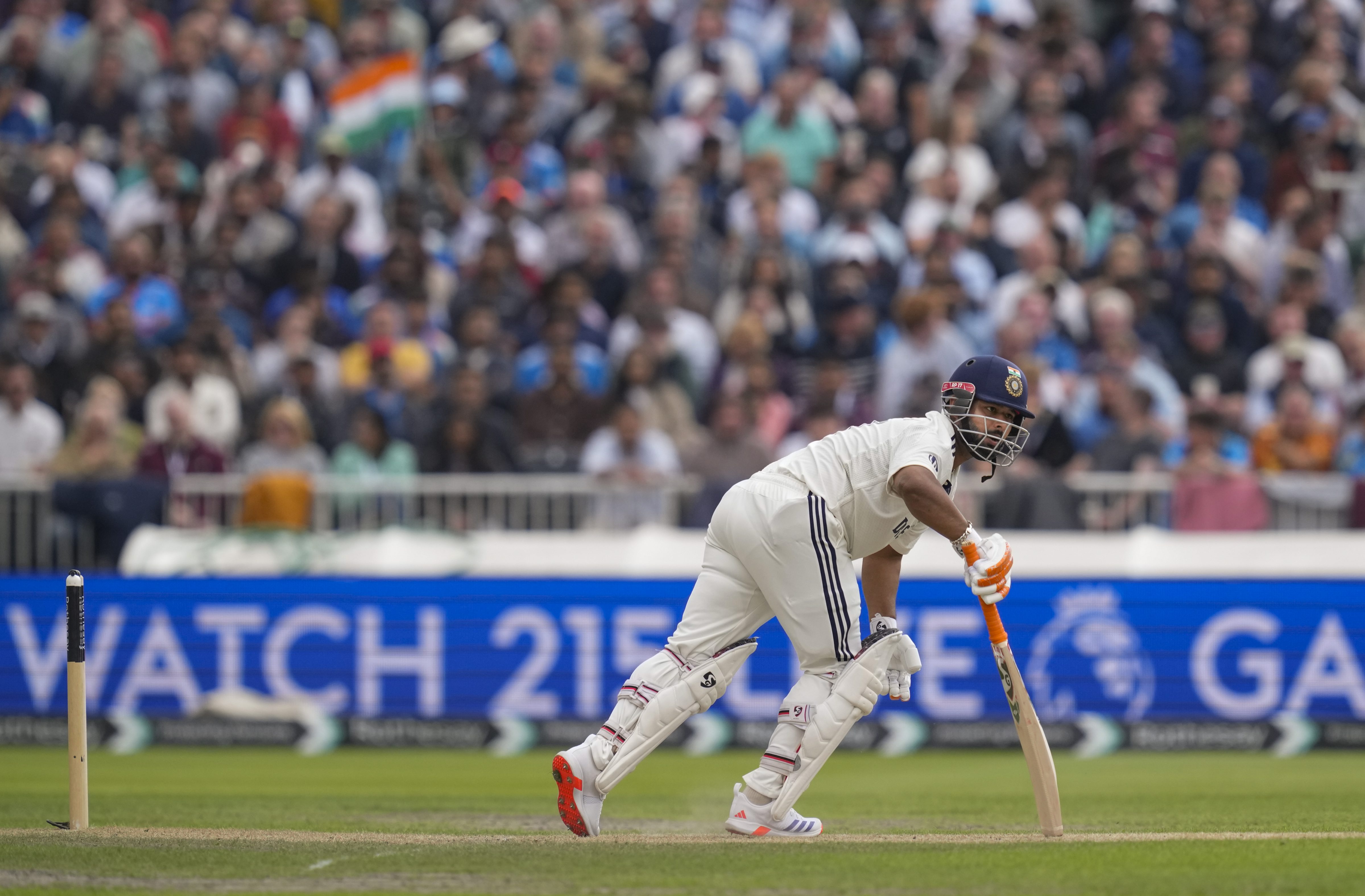 ऋषभ पंत इंग्लैंड में 1000 टेस्ट रन बनाने वाले दुनिया के पहले विदेशी विकेटकीपर बने।