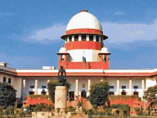 गवर्नर-प्रेसिडेंट के लिए डेडलाइन को लेकर राष्ट्रपति मुर्मू ने 15 मई को सुप्रीम कोर्ट से 14 सवाल पूछे थे। (फाइल) - Dainik Bhaskar