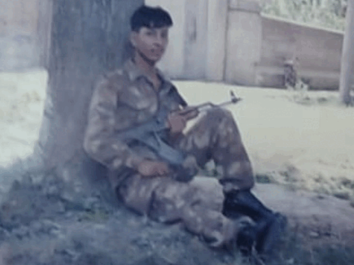 शहीद सुनील जंग को फोटोग्राफी का बहुत शौक था। बहन सोनी कहती हैं, "भइया सलमान खान के बहुत बड़े फैन थे।"