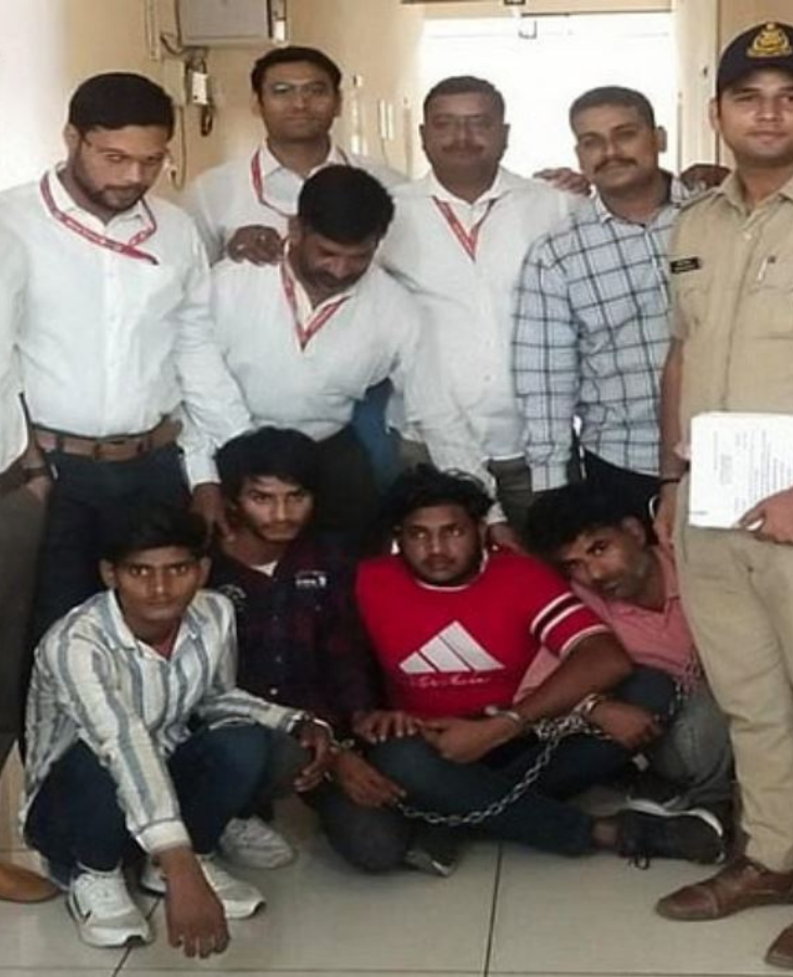 ये तस्वीर 3 नवंबर 2022 की है। इंदौर क्राइम ब्रांच ने चार आरोपियों को राजस्थान के भरतपुर से अरेस्ट किया था।