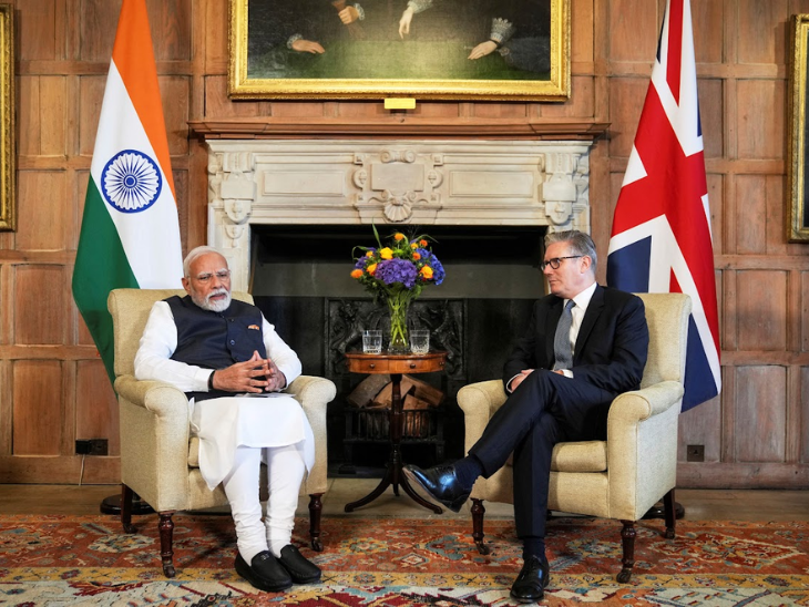 मोदी दो दिवसीय दौरे पर गुरुवार रात ब्रिटेन पहुंचे। यह उनकी चौथी ब्रिटेन यात्रा है।