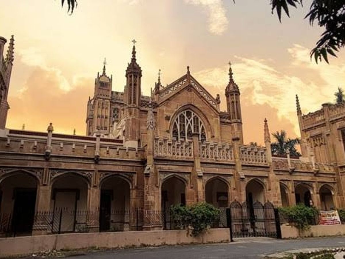 संस्कृत विश्वविद्यालय द्वारा बनाए गए 356 केंद्रों पर देंगे 14710 छात्र परीक्षा।