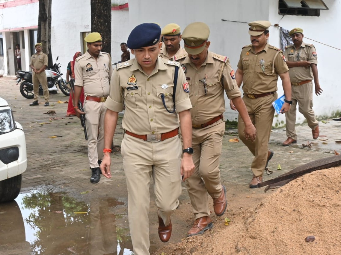 Surprise inspection of Purandarpur Police Station in view of Shravan month