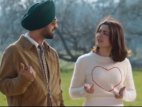 दिलजीत की फिल्म सरदार जी-3 के दौरान के सीन।