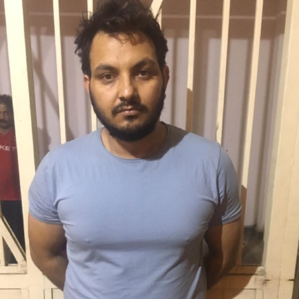 मंजीत सहरावत (38) एक प्रॉपर्टी डीलर था।