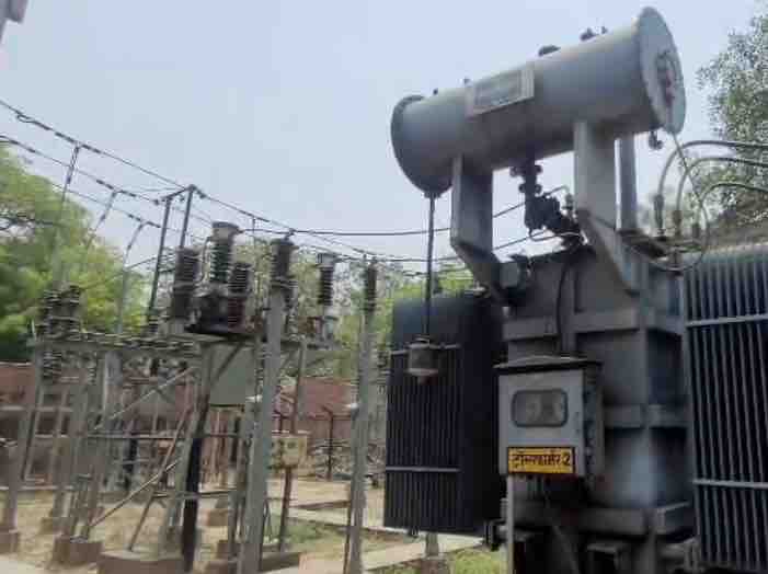 गाजियाबाद के मसूरी क्षेत्र में खराबी से छह घंटे ठप रही बिजली आपूर्ति, पेयजल संकट से परेशान हुए लोग