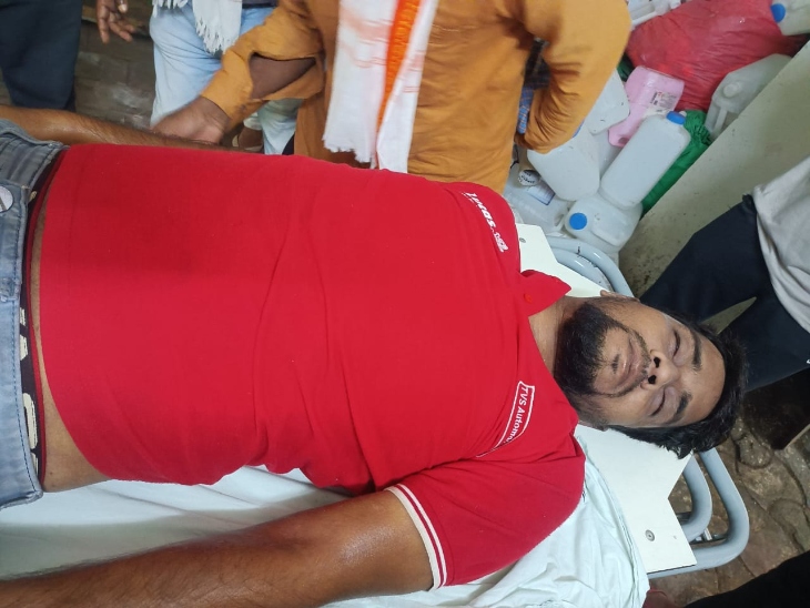 बिलासपुर के तिफरा में केबल मरम्मत के दौरान लोहे की सीढ़ी पकड़ा जीएस मोटर्स का कर्मचारी आया करंट की चपेट में