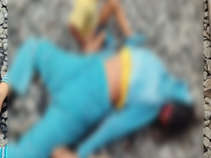 हादसे के बाद पटरी पर पड़ी रही घायल, फिर RPF ने अस्पताल पहुंचाया।