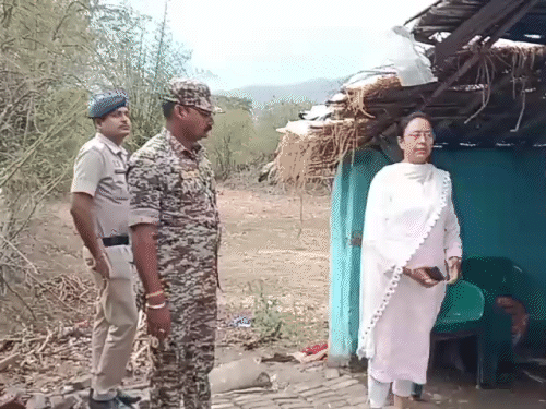 मौके पर पहुंची थी जांच अधिकारियों की टीम।