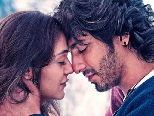 'सैयारा' को मोहित सूरी ने डायरेक्ट और इसे यश राज फिल्म्स ने प्रोड्यूस किया है।