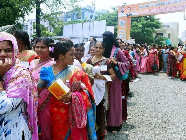 According to this report of the Ministry of Women and Child Development, due to fake registration, the scheme has suffered an estimated loss of 1640 crores in the first year. - Dainik Bhaskar