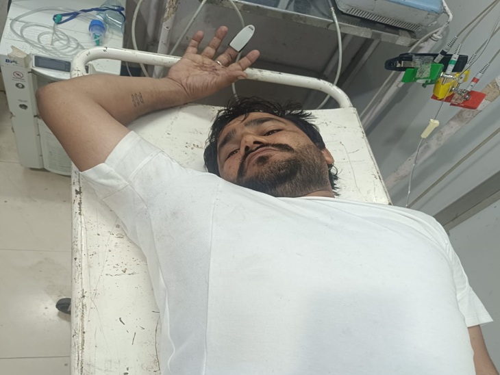 गोली लगने के बाद नरवाना सिविल अस्पताल में उपचाराधीन बदमाश प्रदीप जयसिंहपुरा