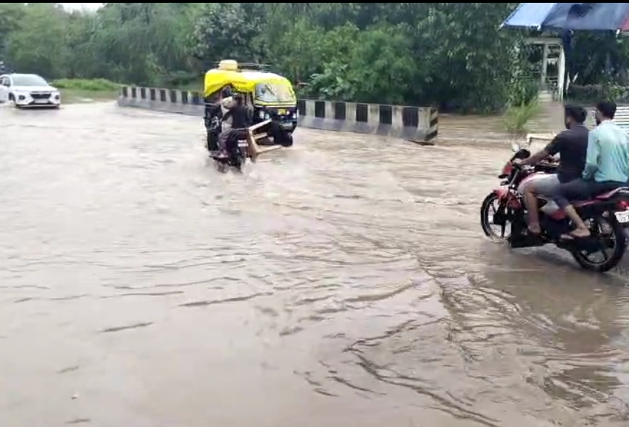 चांचौड़ा इलाके में सबसे ज्यादा बारिश हुई।