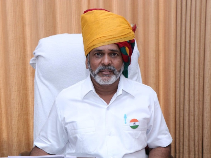 चूरू मेडिकल कॉलेज के प्रिंसिपल डॉ. एमएम पुकार।