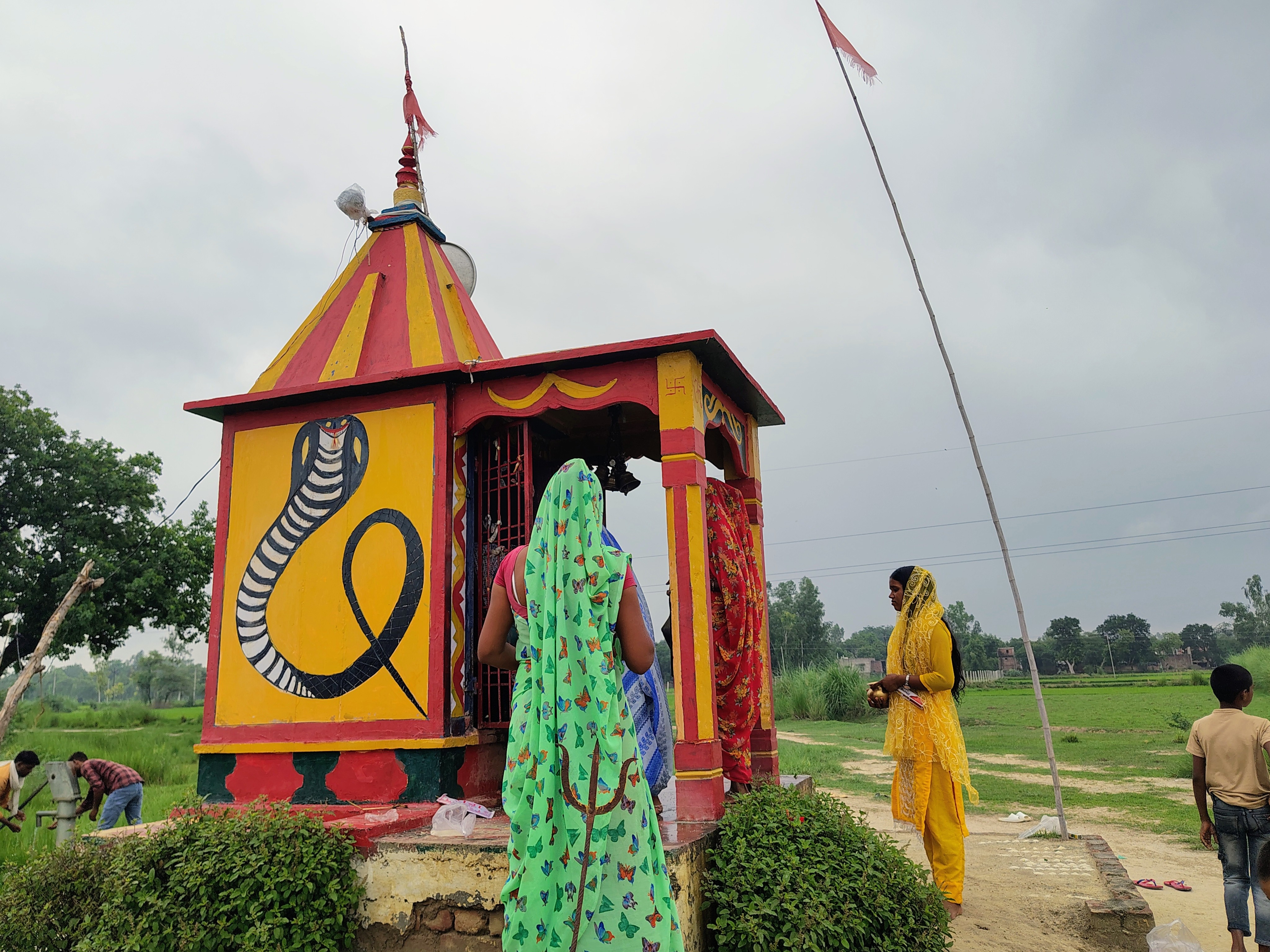 On the third Monday of Sawan, a huge crowd gathered at the Nagdev temple