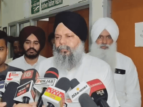 MLA Manvinder Singh Gyaspura also reached the spot at night.