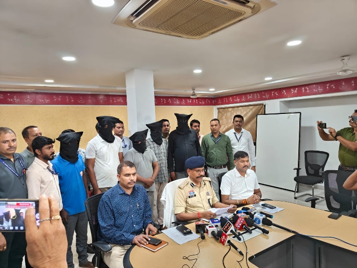 रायपुर SSP लाल उम्मेद सिंह इसका खुलासा किया है।