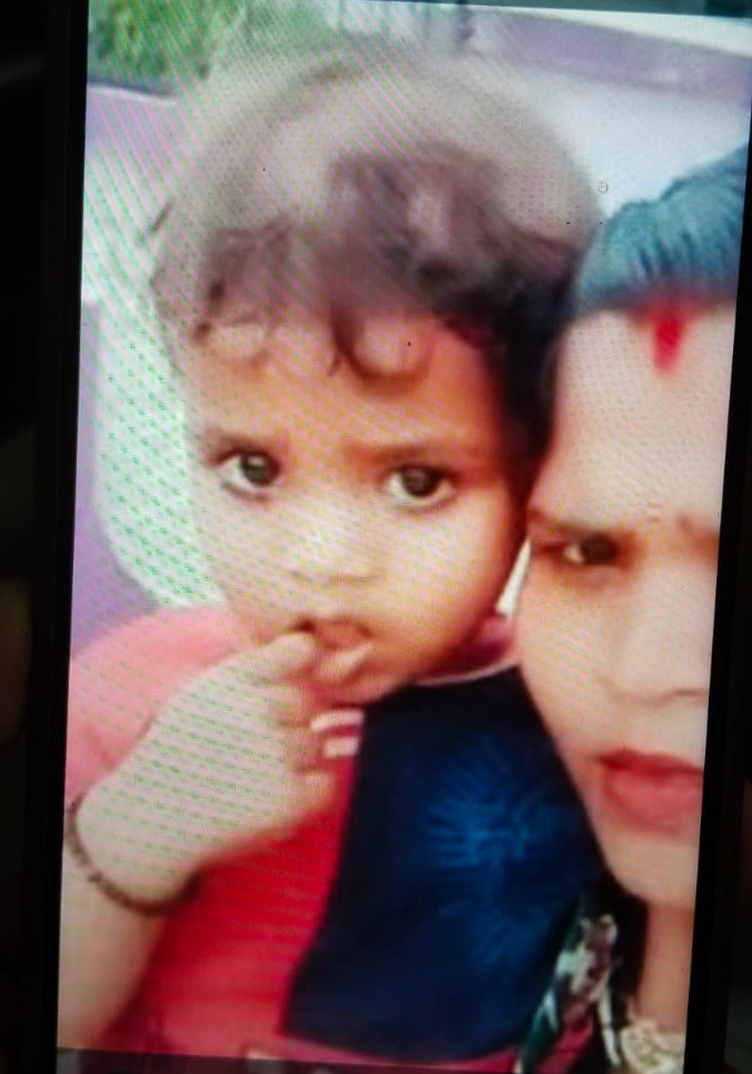 यह तस्वीर मृतक बच्चे आदित्या सैनी की है।