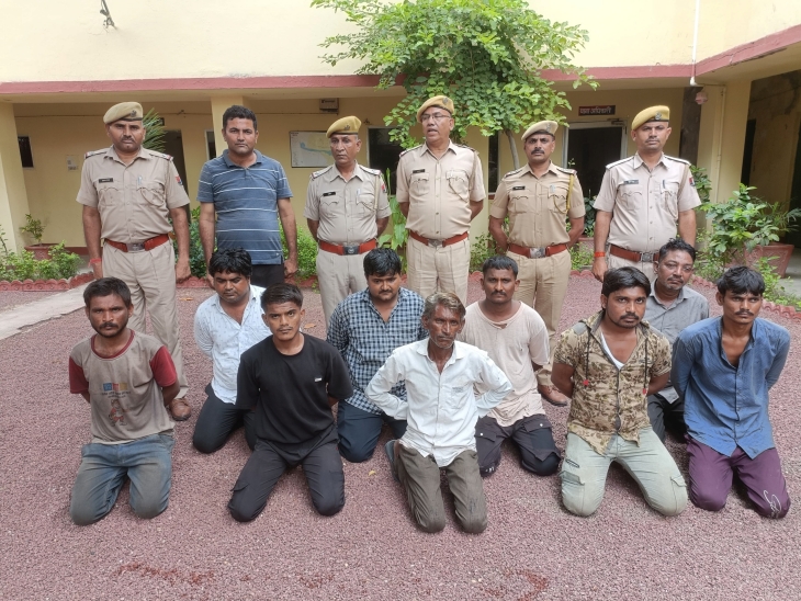 जिले भर में चलाया गया एरिया डोमिनेशन, पकड़े स्थाई, गिरफ्तारी वारंटी, आबकारी अधिनियम के तहत भी कार्रवाई।