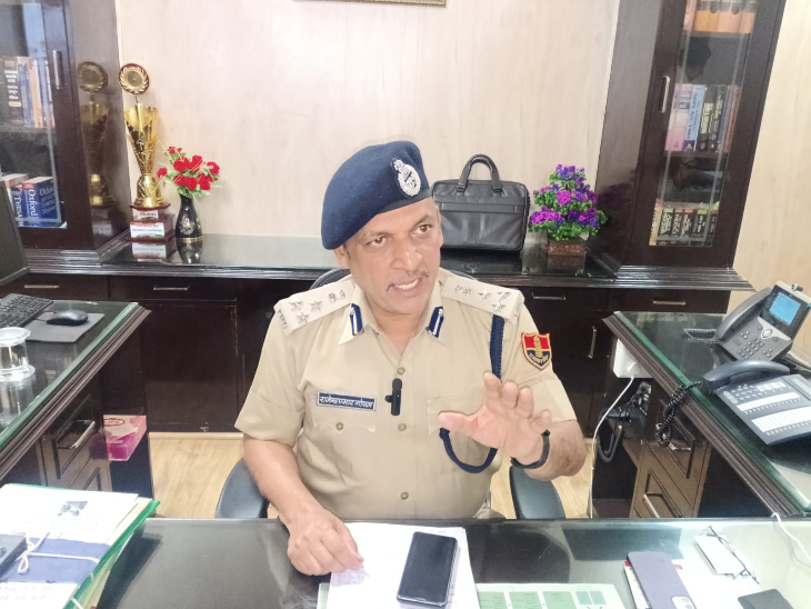 Rajasthan Kota DIG Rajendra Goyal joins press conference, crime ...