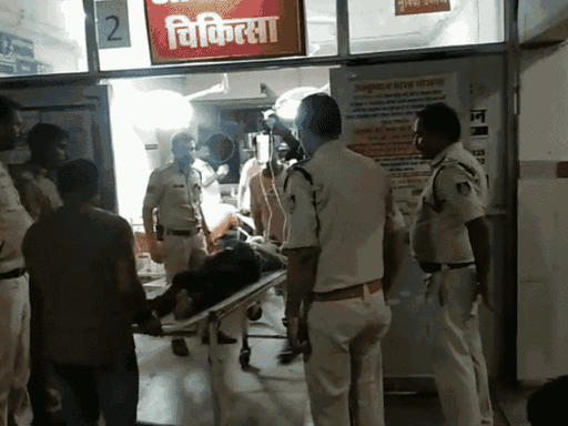 गंभीर रूप से घायल विनेश को जबलपुर मेडिकल अस्पताल में भर्ती कराया गया है।