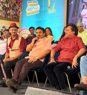 तारक मेहता.. शोला 17 वर्षे पूर्ण: जेठालाल ऊर्फ दिलीप जोशी वडिलांना आधार देताना दिसले, दिशा वाकानीवर म्हणाले- मला तिची खूप आठवण येते तारक मेहता.. शोला 17 वर्षे पूर्ण: जेठालाल ऊर्फ दिलीप जोशी वडिलांना आधार देताना दिसले, दिशा वाकानीवर म्हणाले- मला तिची खूप आठवण येते