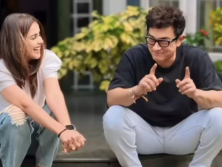 आरएस प्रसन्ना के निर्देशन में बनी फिल्म सितारे जमीन पर में आमिर खान के साथ जेनेलिया डिसूजा मुख्य भूमिका में हैं।
