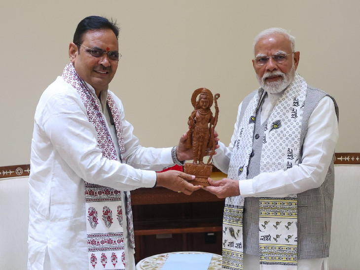 सीएम भजनलाल शर्मा की संसद भवन में प्रधानमंत्री नरेंद्र मोदी से करीब 45 मिनट की मुलाकात हुई।