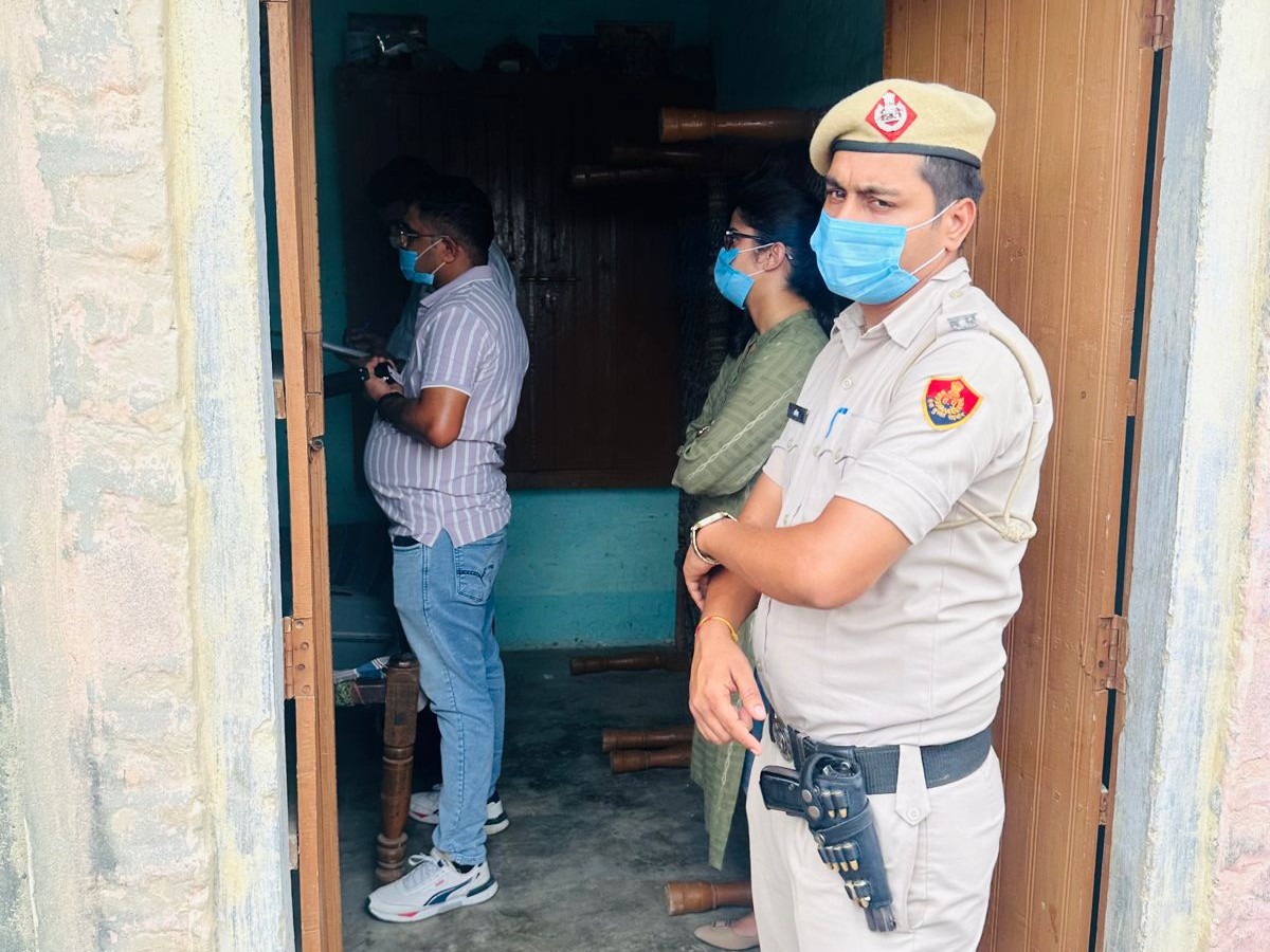 घटना के बाद मौके पर पहुंची पुलिस।