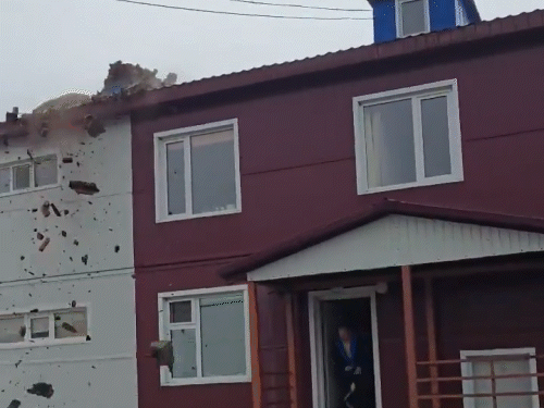 The earthquake in Russia's Kamchatka saw a part of the roof of a house falling in northern kurils.