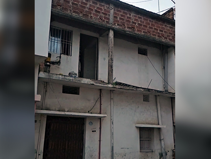 शमा परवीन का पूरा परिवार कोडरमा स्थित पूर्वजों के मकान को किराए पर लगाकर बेंगलुरु चला गया।