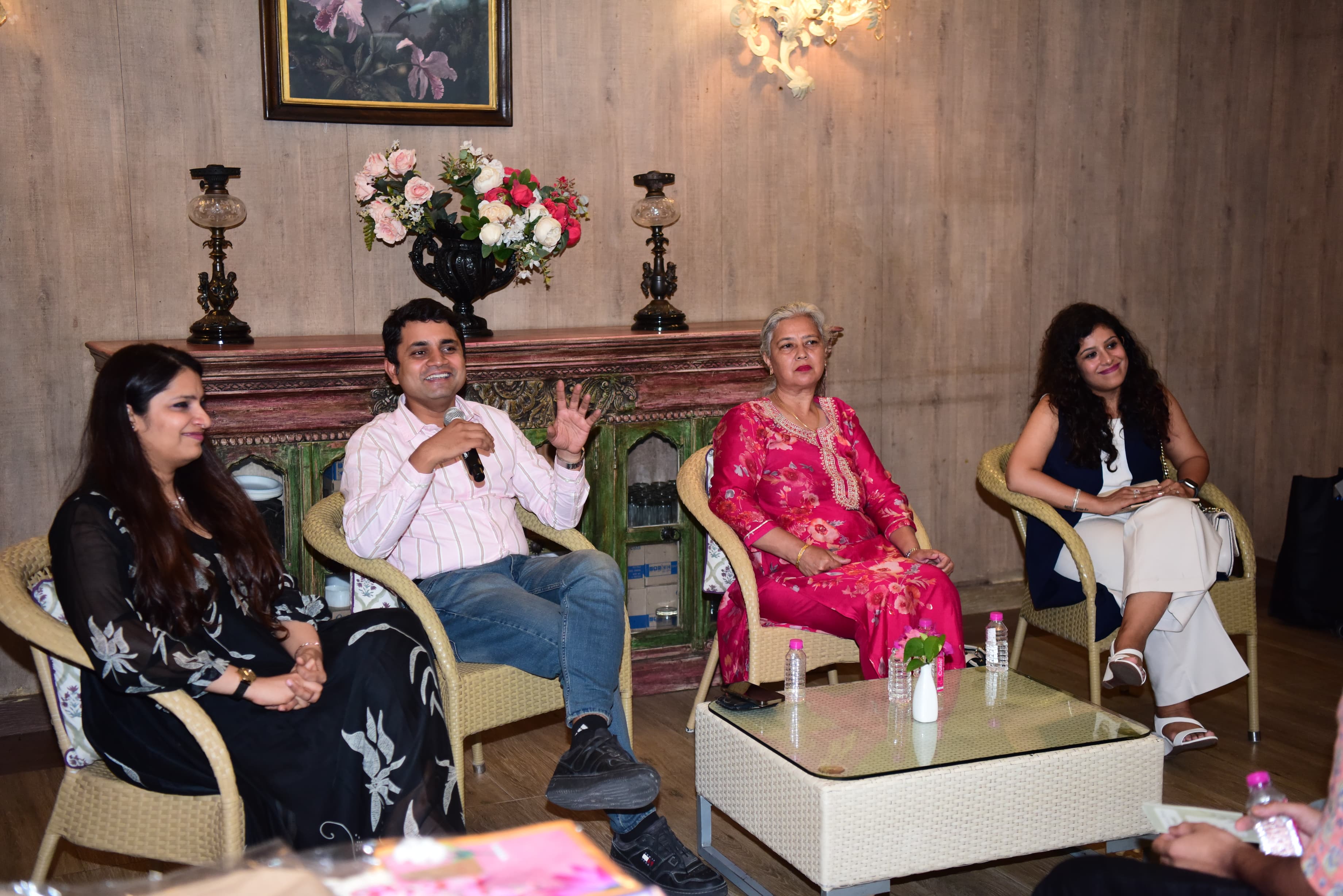 एकांत टी-कॉर्नर में प्रतिभागियों को विशेषज्ञ काउंसलर्स से निजी संवाद का अवसर भी मिला।