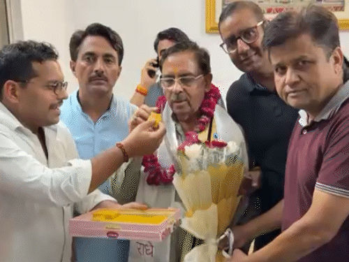 अरुण चतुर्वेदी ने कहा- हम शहरों और निकाय तक मोदी जी के सपने को साकार करने के लिए भजनलाल जी के नेतृत्व में काम करेंगे।