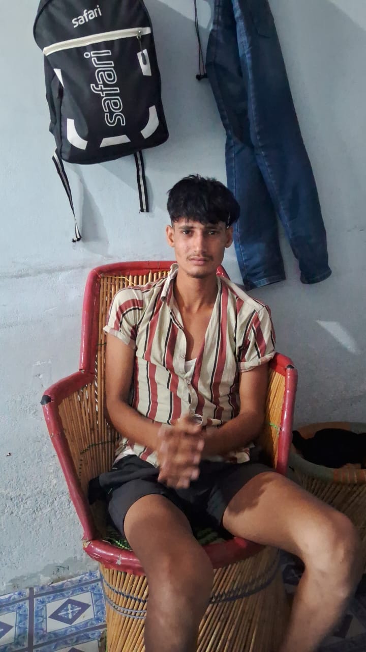 व्यापारी ने चोर की पहचान कर पुलिस को दी चोर की फोटो उसके बाद भी पुलिस ने नहीं किया गिरफ्तार।