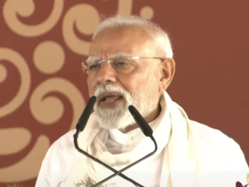 पीएम मोदी ने वाराणसी में 54 मिनट तक जनसभा को संबोधित किया।