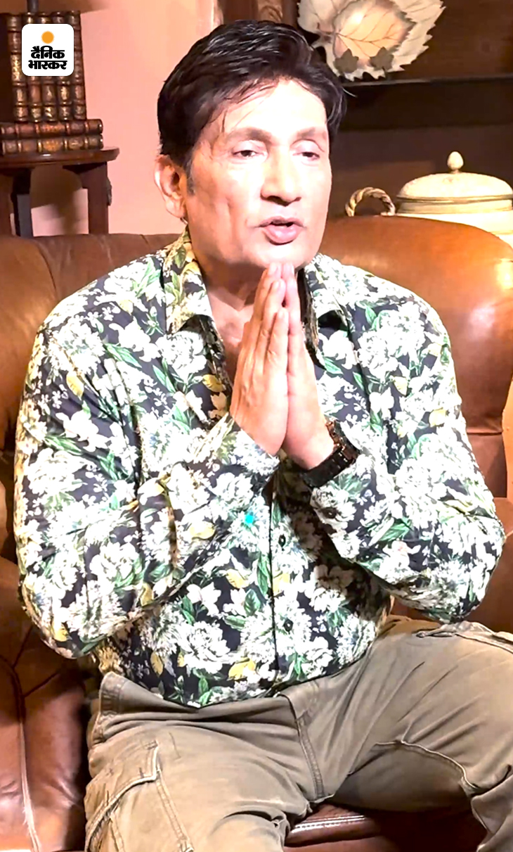 बॉलीवुड अभिनेता शेखर सुमन। शेखर ने मुंबई की फिल्म इंडस्ट्री में उत्सव फिल्म से अपने करियर की शुरुआत की थी। फिल्म में उनके साथ एक्ट्रेस रेखा थीं।